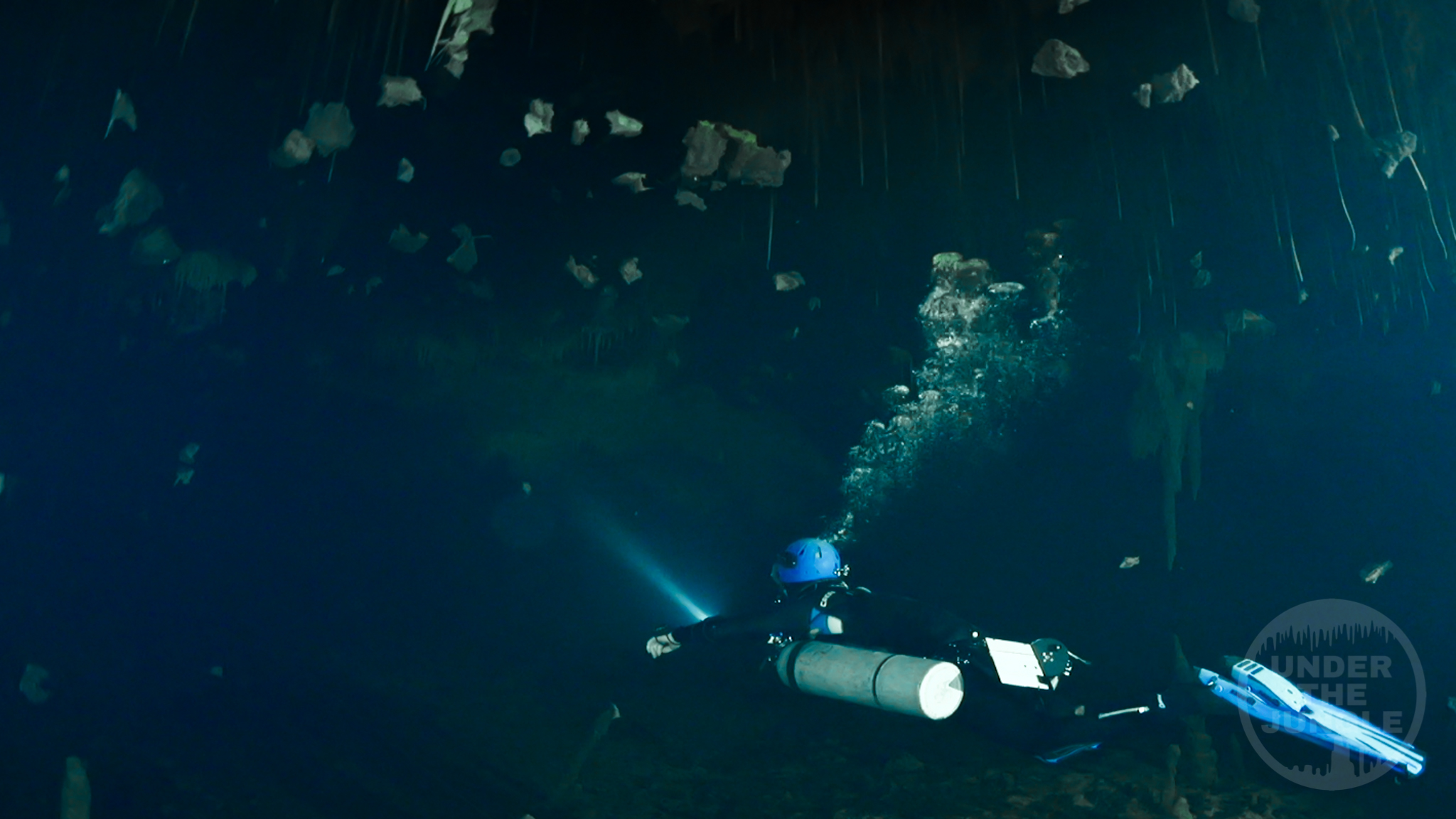 Under the Jungle, Marcelin Nebenhaus, Pandora Cave, Mexico Cave Diving, Cave Diving, Bacteria Caves