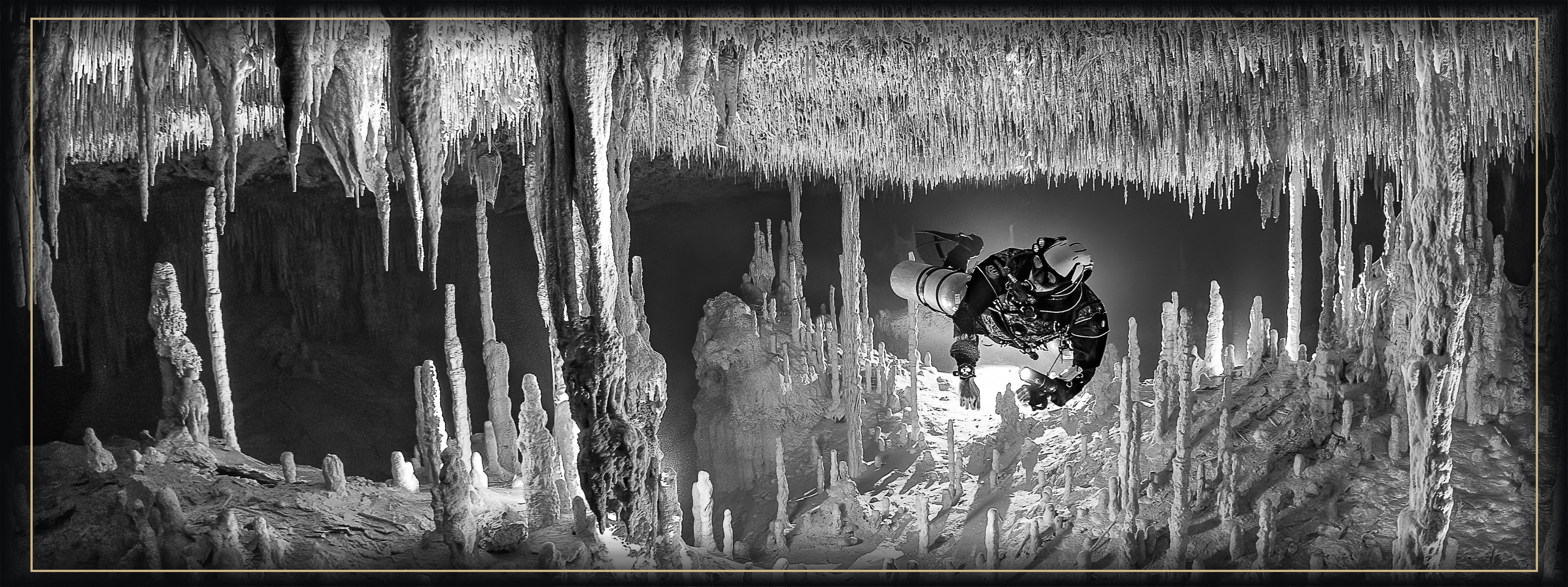 Cover photo for the TDI Full Cave Diver Course